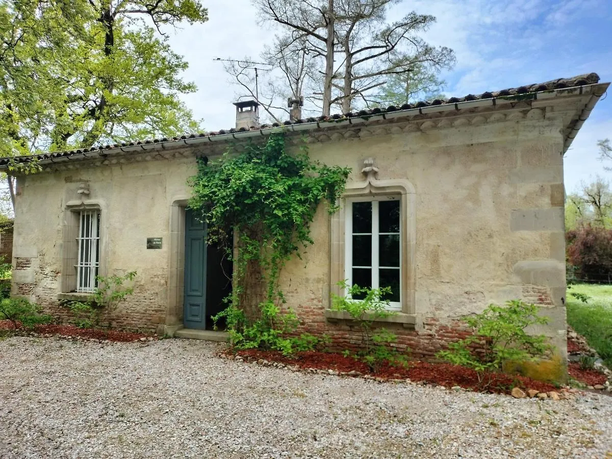 Maison De Pierre 4 A 6 Personnes Lempaut